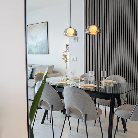 Sunset Cliffs Sun & *